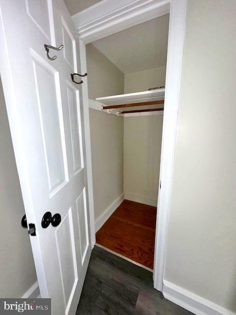 Building Photo - 442 Folcroft St