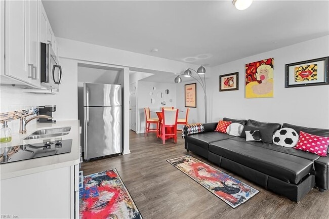 Building Photo - 115 Grandview Dr