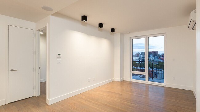 Natural Light - 1371 E 85th St