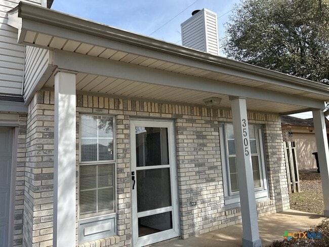 Building Photo - 3505 Winchester Dr