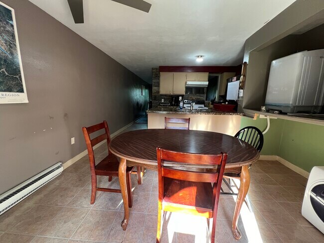 Building Photo - 30 Laurelbrook Ct