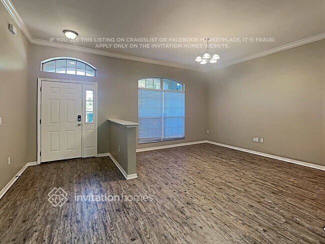 Foto del edificio - 6032 Cason Way