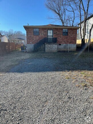 Building Photo - 946 31st Ave N
