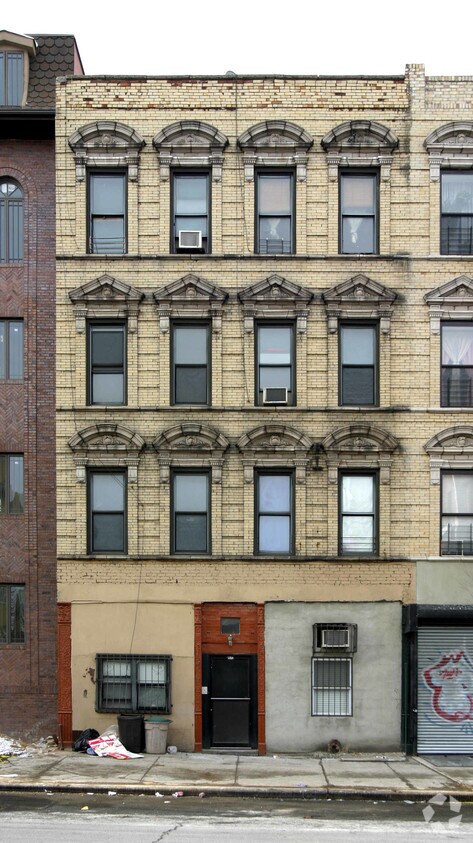 Building Photo - 870 Bedford Ave
