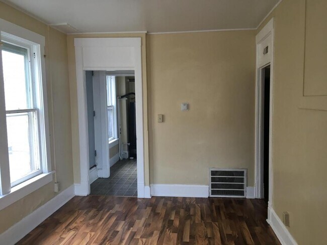 Foto del edificio - 204 1/2 Cedar St