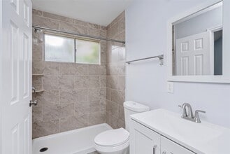 Building Photo - 2527 Silver Trumpet Dr