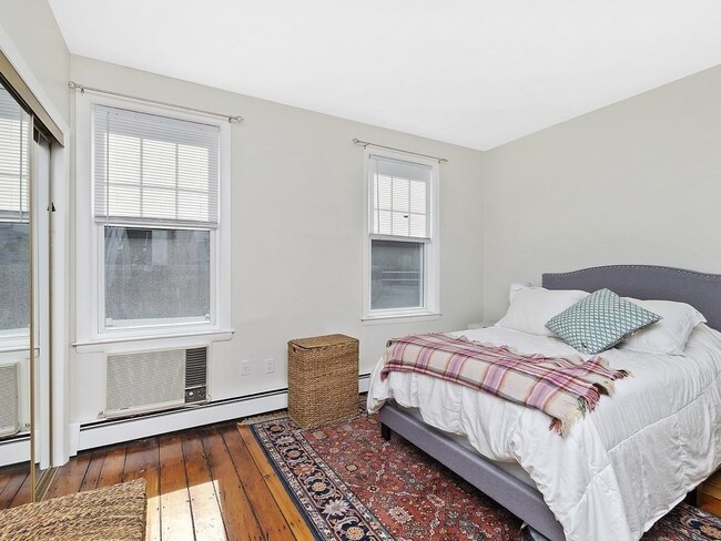 Building Photo - 20 Park St