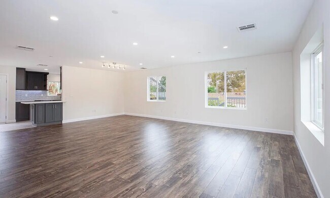 Foto del edificio - 242 W Linden Ave