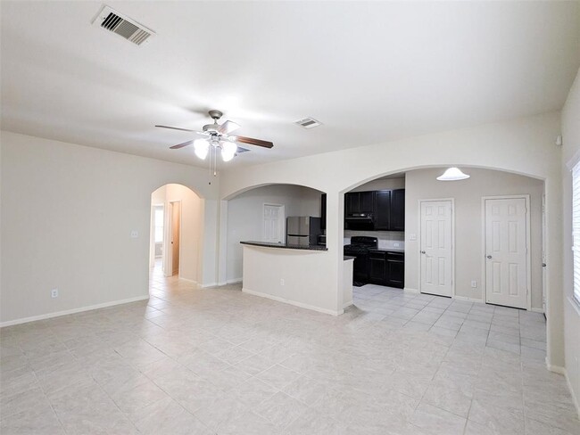 Building Photo - 7239 Autumn Sun Dr