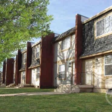 Primary Photo - 2627 Farrow Ave