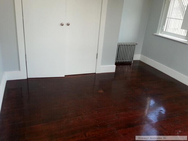 Building Photo - 225 W 146th St