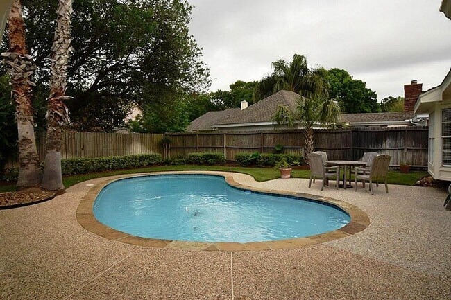 Building Photo - 1810 Laguna Meadows Ln