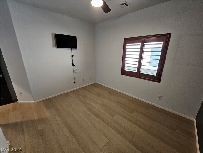 Building Photo - 8058 Minots Ledge Ave