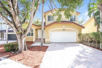 Building Photo - 12324 SW 143rd Ln