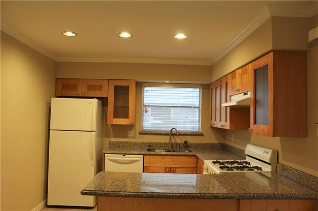 Building Photo - 908 Wateka Way