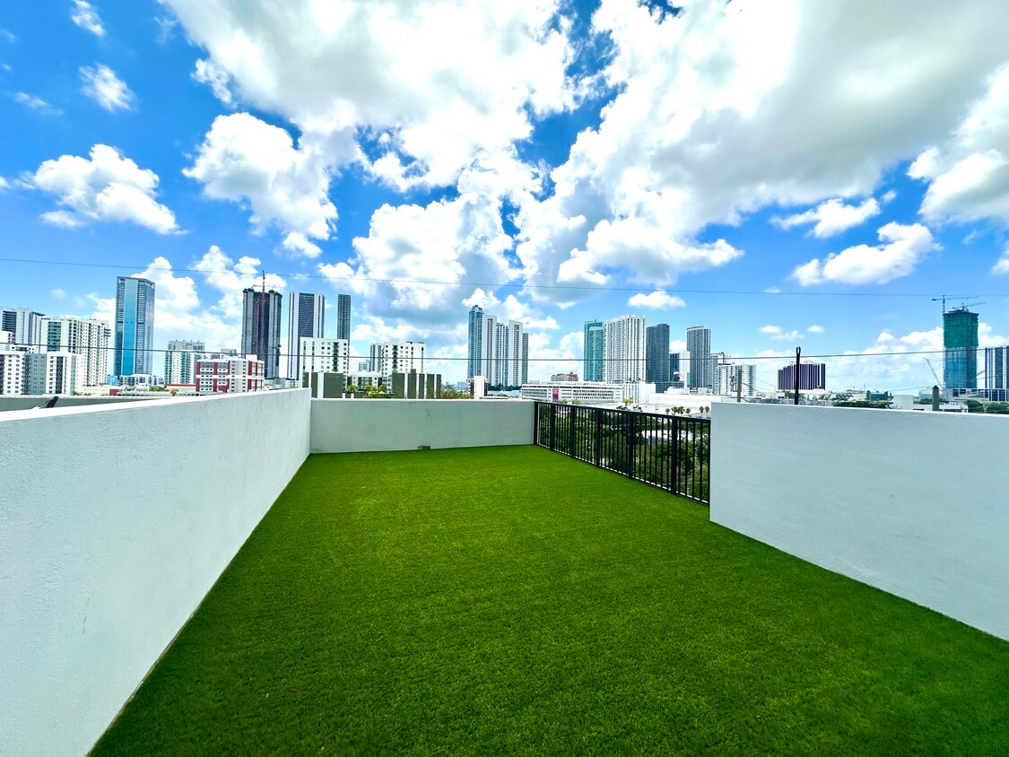Photo - 1936 NW 2nd Ct (Miami, FL)