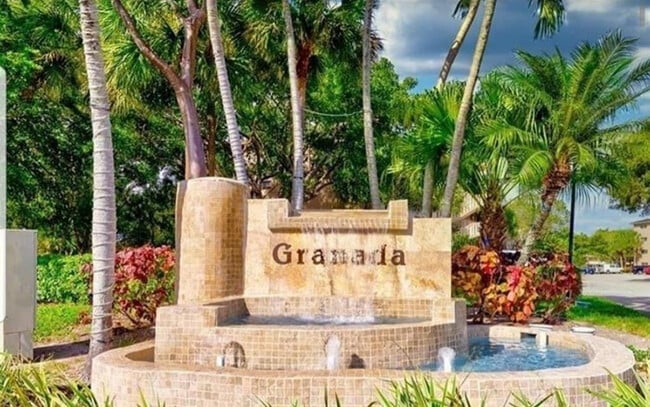 Building Photo - 2001 Granada Dr