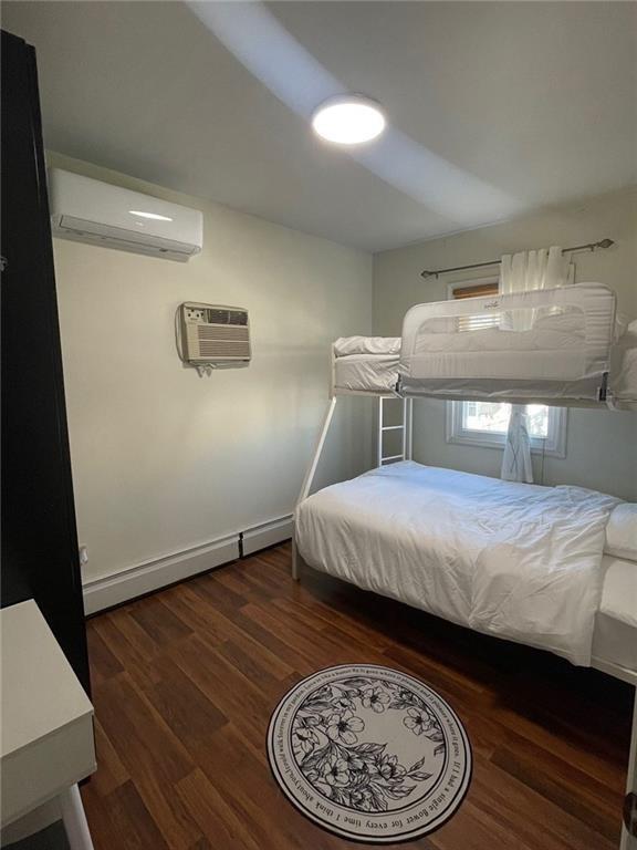 Foto del edificio - 1755 E 35th St