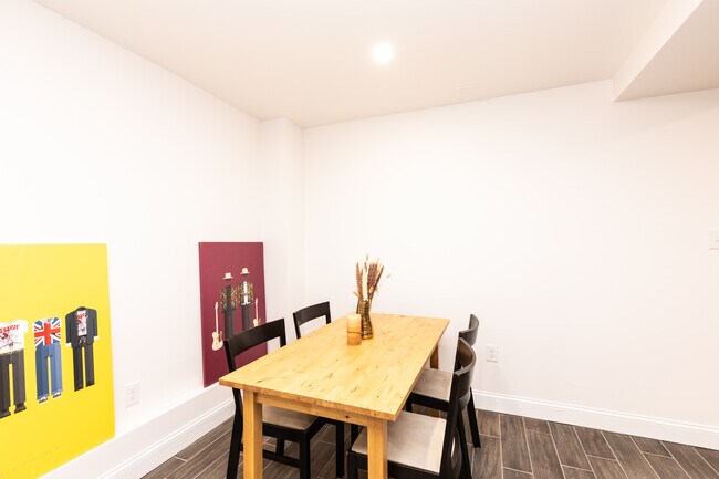 Foto del edificio - 627 Princeton Pl NW