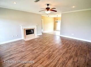 Building Photo - 3 br, 2 bath House - 410 Poplar Blvd