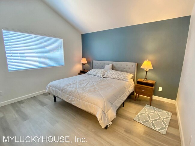 Foto del edificio - 2 br, 2 bath House - 863 NE Locksley