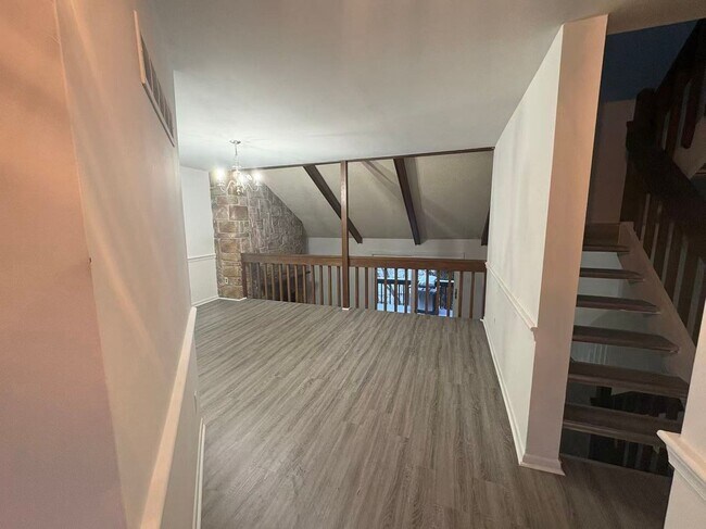 Foto del edificio - 3 Bedroom 2 1/2 bath Townhome in Pike Creek