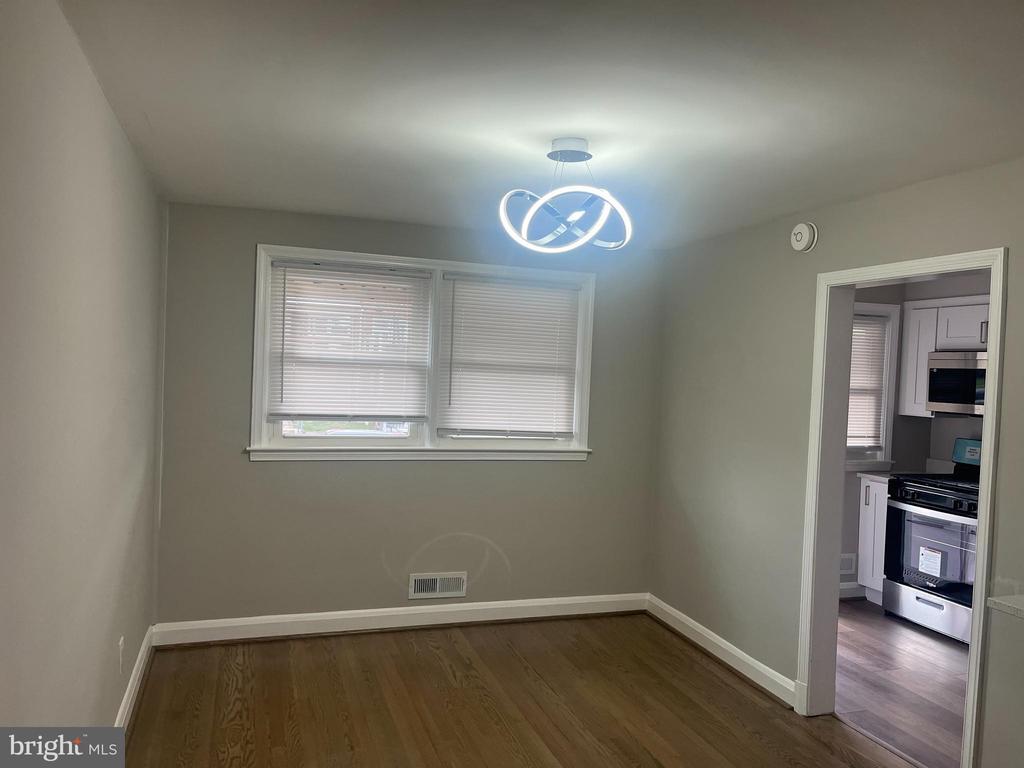 Foto principal - 1422 Langford Rd