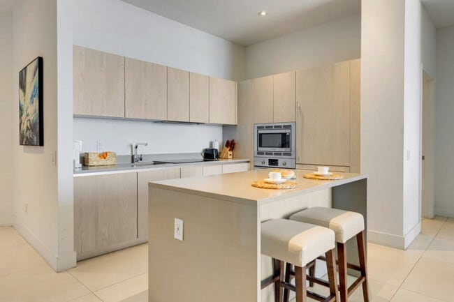 Foto del edificio - 4111 S Ocean Dr