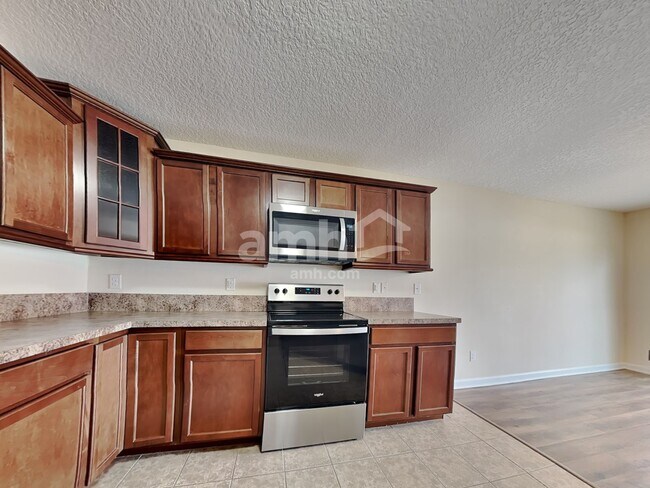 Foto del edificio - 7344 Rapid River Dr E