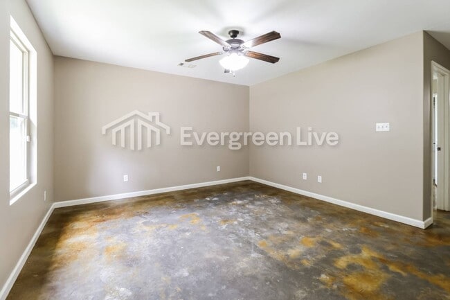 Foto del edificio - 1300 Ridge Rd