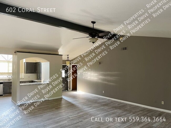 Building Photo - Spectacular 3 bedroom home available now!
