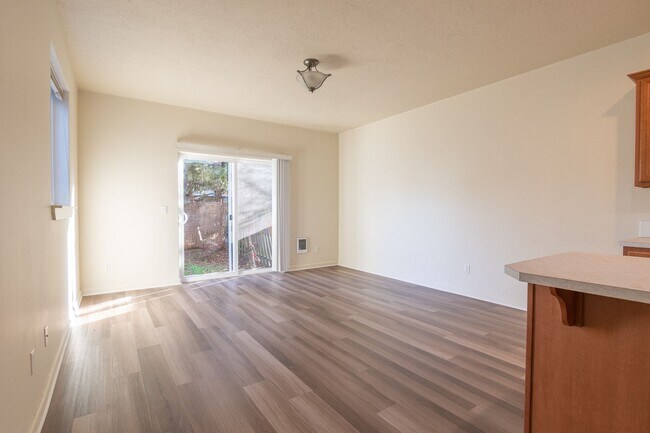Foto del edificio - 5708 SE Gladstone St