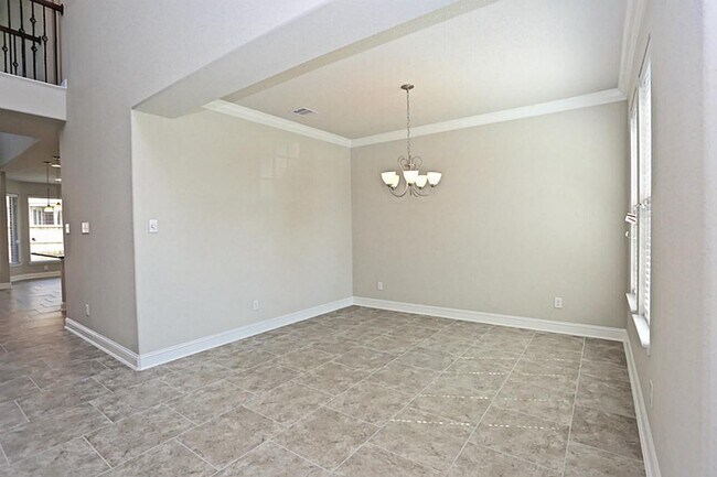 Building Photo - 18615 Magpie Ct