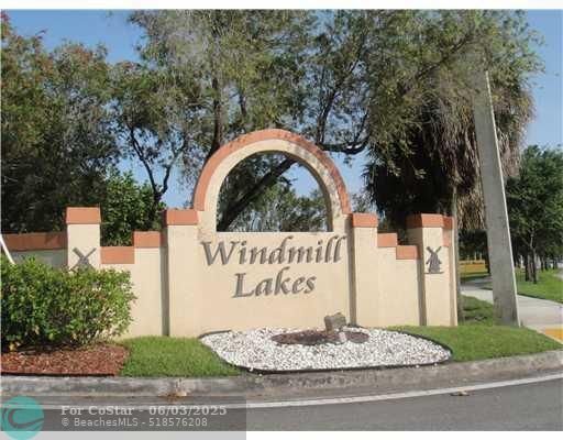 Foto del edificio - 365 SW 86th Ave