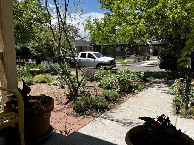 Foto del edificio - Charming 3BR/2BA Townhome in Denver