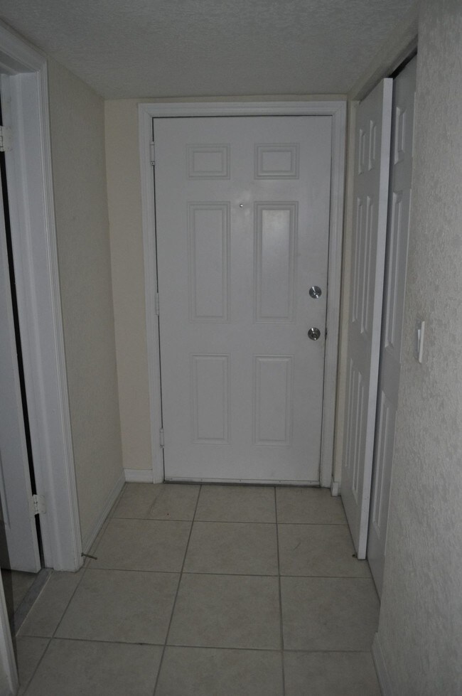 Foto del edificio - 7713 SW 88th St