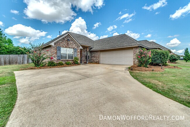 Foto del edificio - 117 Millhouse Drive