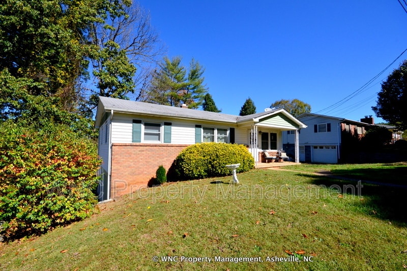 22 Oakley Dogwood Dr, Asheville, NC 28803 House Rental in Asheville