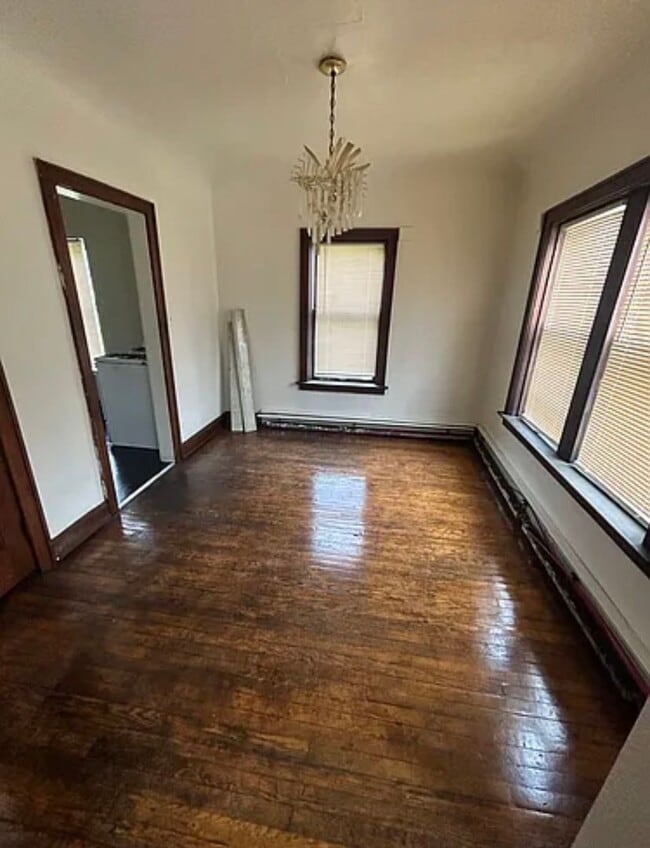 Building Photo - 3812 W Villard Ave
