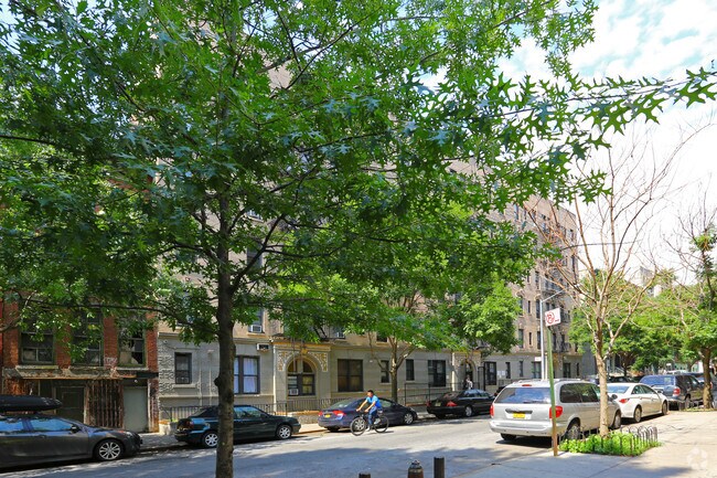 Foto del edificio - 124-136 E 117th St