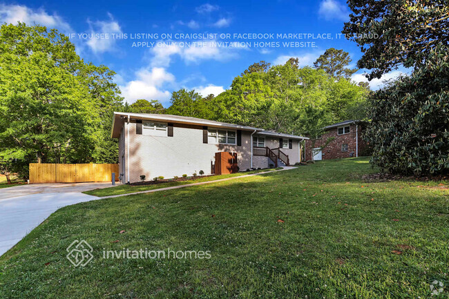 Building Photo - 2367 Fox Dr
