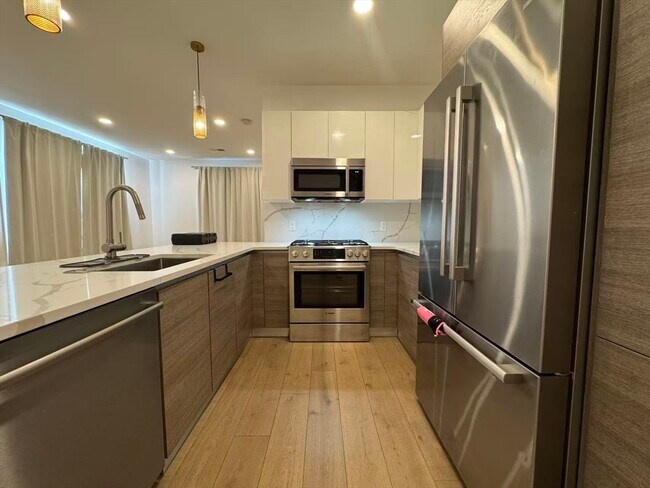 Foto del edificio - 30 Penniman Rd