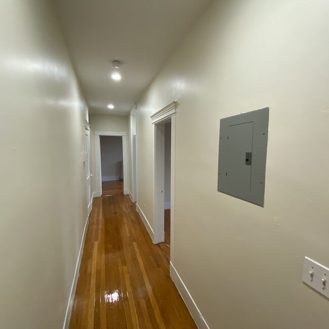 Foto del edificio - 1412 Commonwealth Ave