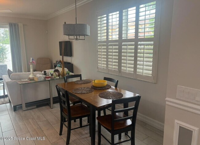 Foto del edificio - 1805 Noel Pl