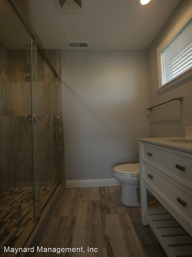 Foto del edificio - 4 br, 2 bath House - 516 Perry St.