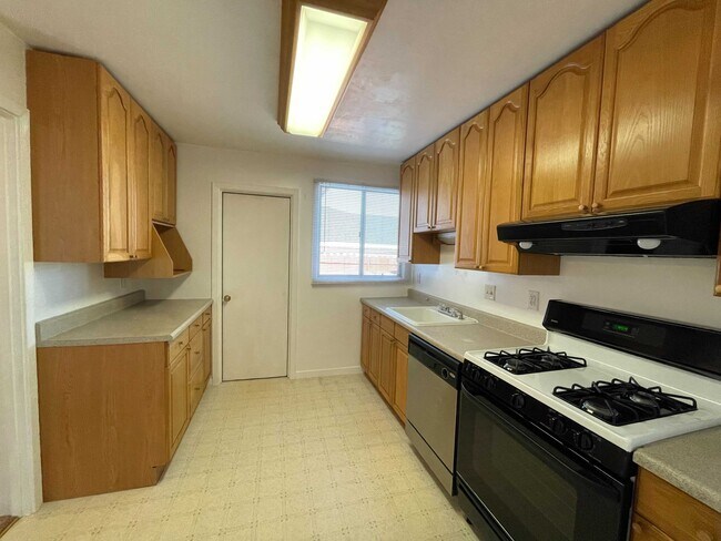 Foto del edificio - 1245 Hillside Blvd