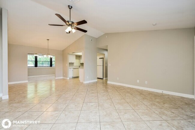 Building Photo - 1011 S E 25TH TER, CAPE CORAL, FL 33904
