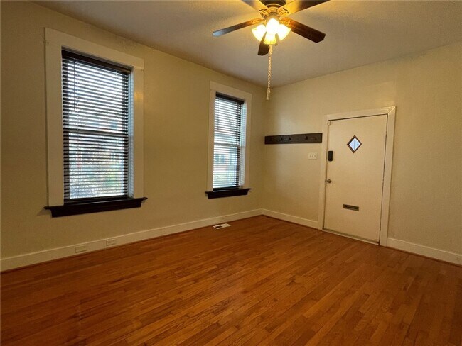 Foto del edificio - 4344 Connecticut St