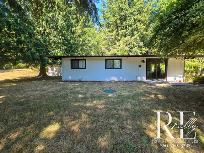 Building Photo - Spacious Port Orchard Home with Acreage, H...