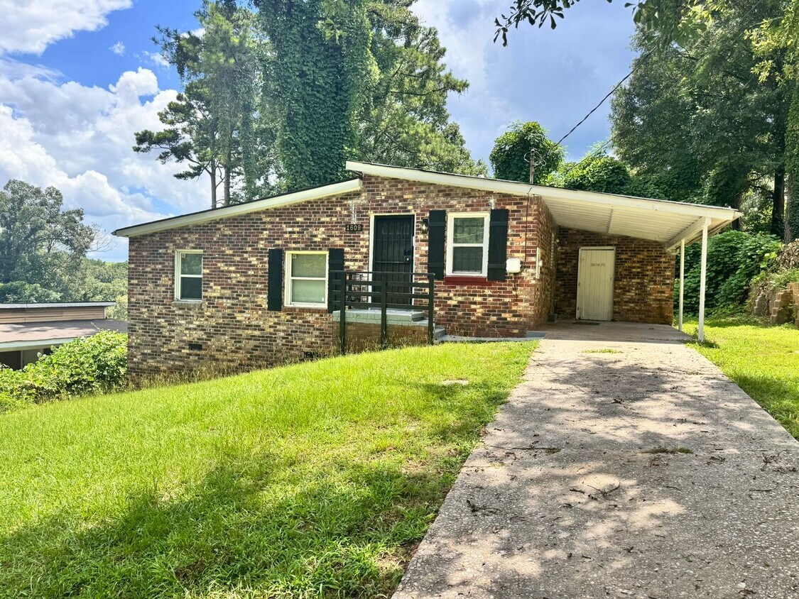 Foto principal - Available for Immediate Move In - 4 Side B...